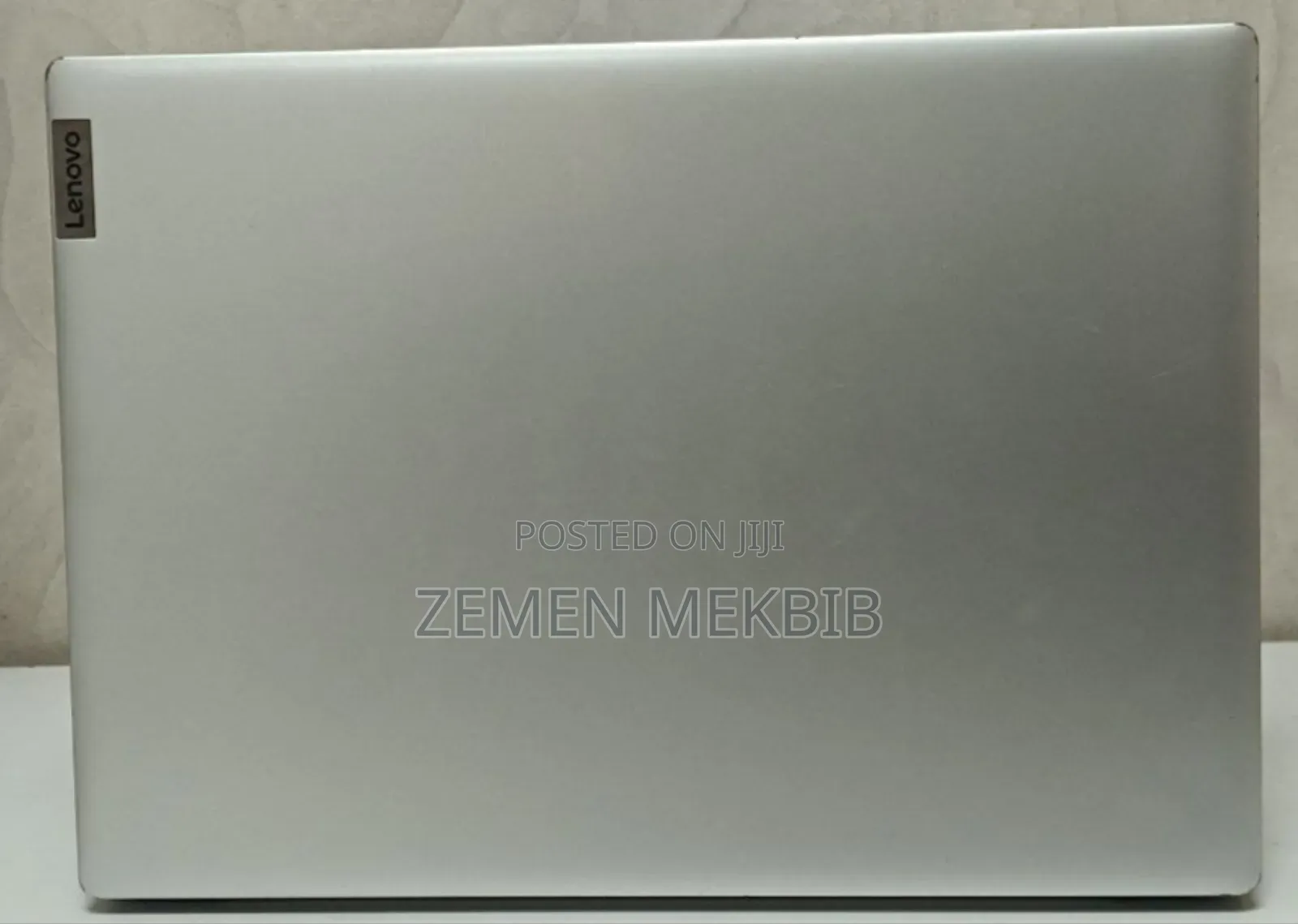 New Laptop Lenovo 4GB AMD Ryzen 3 SSD 256GB