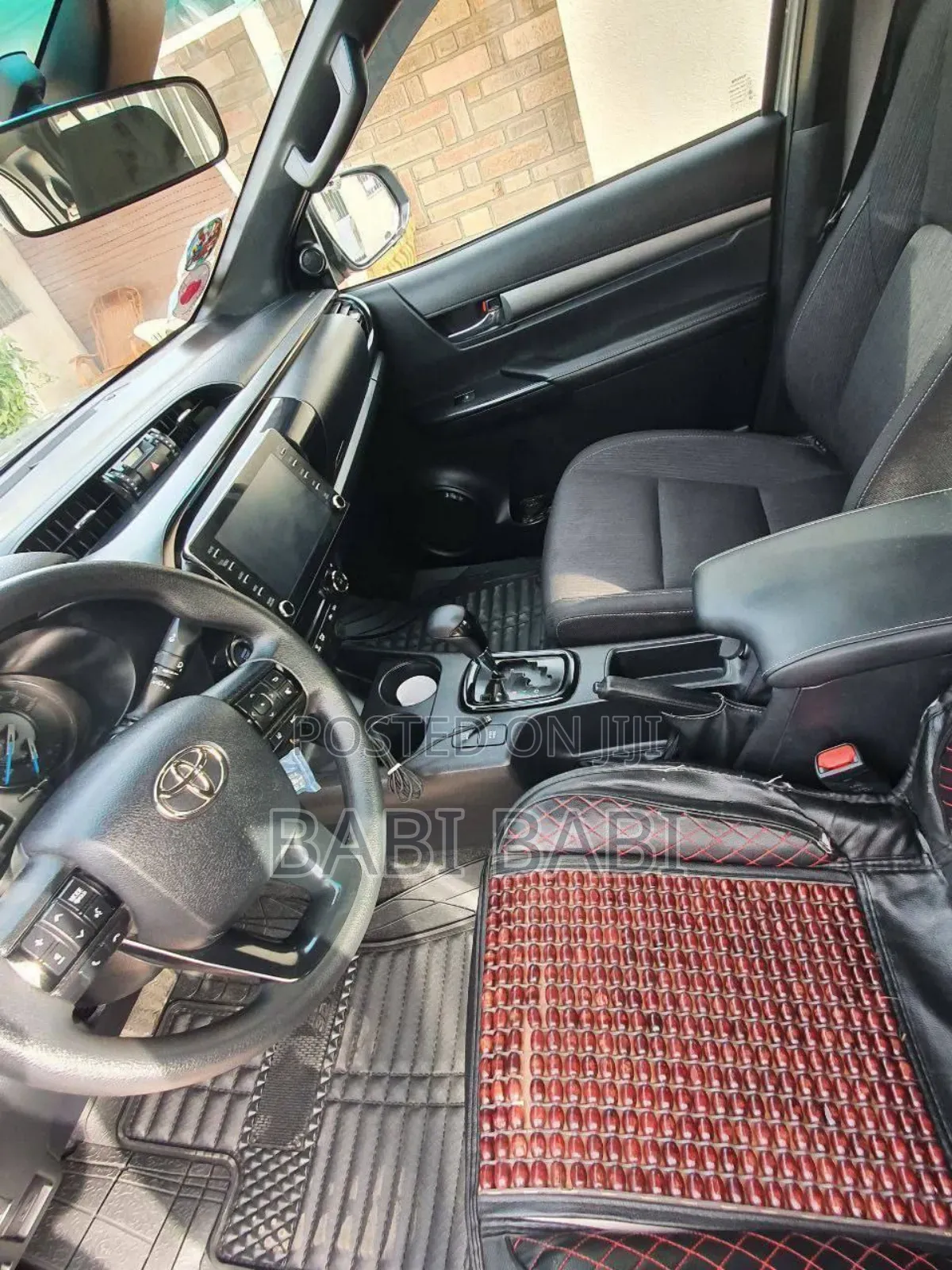 Toyota Hilux 2022 Silver