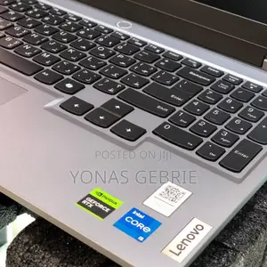 New Laptop Lenovo LOQ 15IRH8 16GB Intel Core I5 SSD 512GB