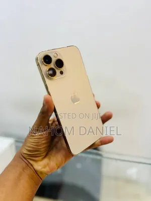 Photo - Apple iPhone 13 Pro Max 512 GB Gold
