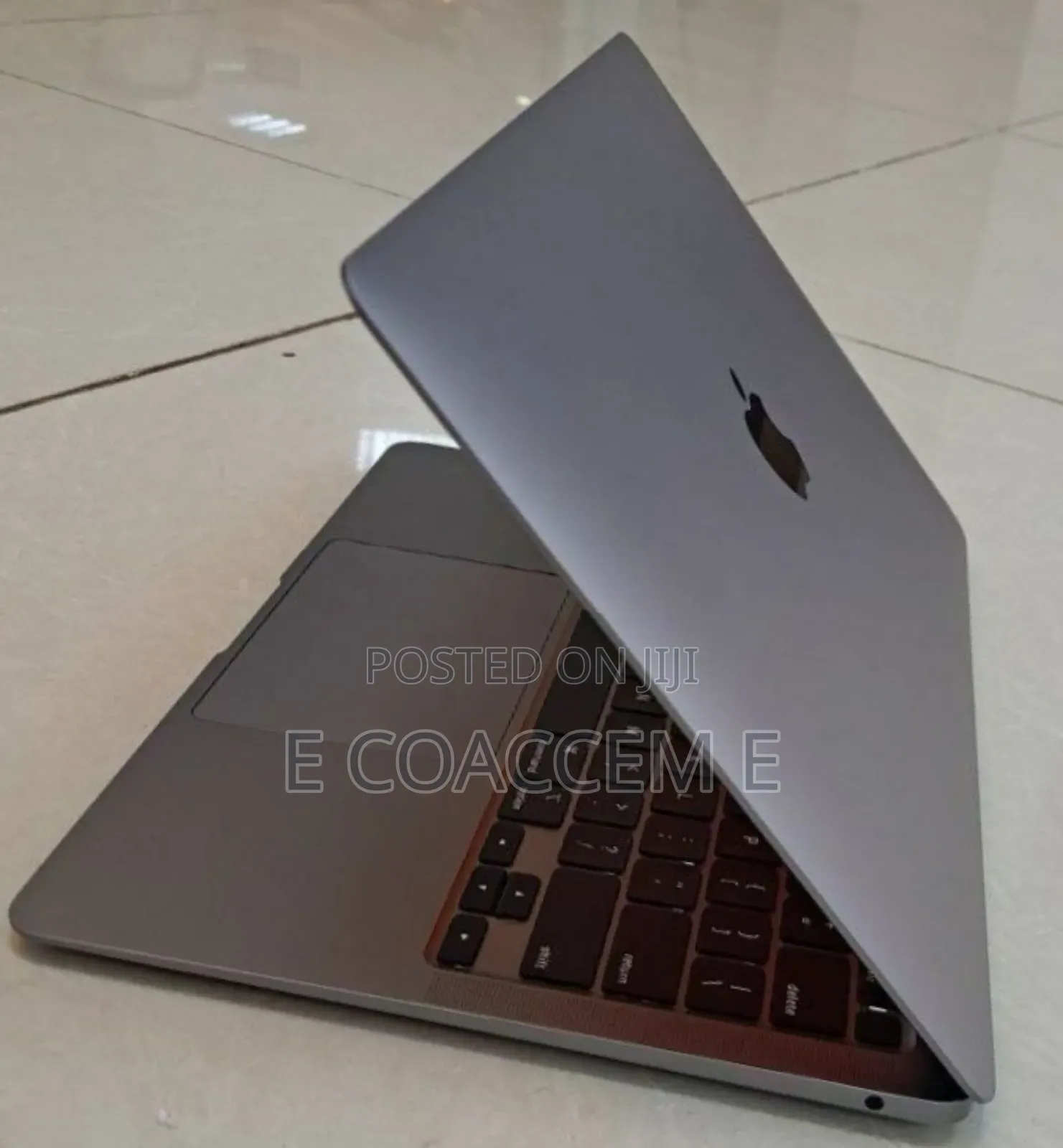 New Laptop Apple MacBook 8GB Apple M1 SSD 256GB