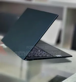 New Laptop Asus Zenbook 14 UX434 8GB Intel Core I5 SSD 512GB