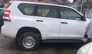 Toyota Land Cruiser 2015 White