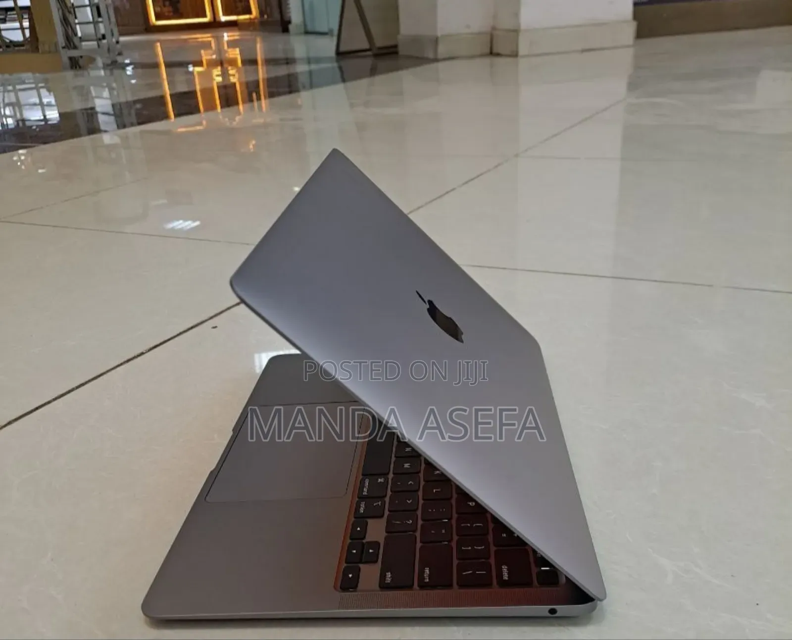 New Laptop Apple MacBook Air 2020 M1 8GB Apple M1 SSD 256GB