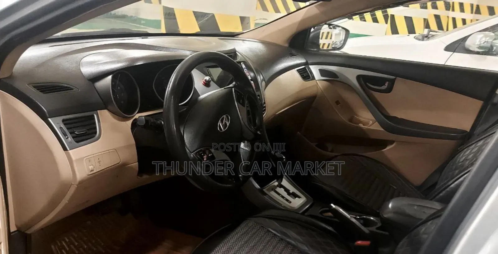 Hyundai Elantra 2012 Silver