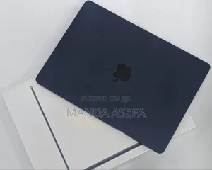 Photo - New Laptop Apple MacBook Air 8GB Apple M2 SSD 256GB