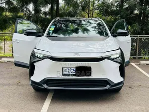 Toyota bZ4X 2023 White