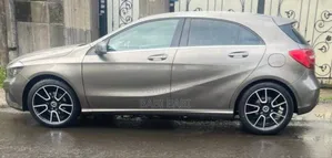 Mercedes-Benz A-Class 2013 Gold