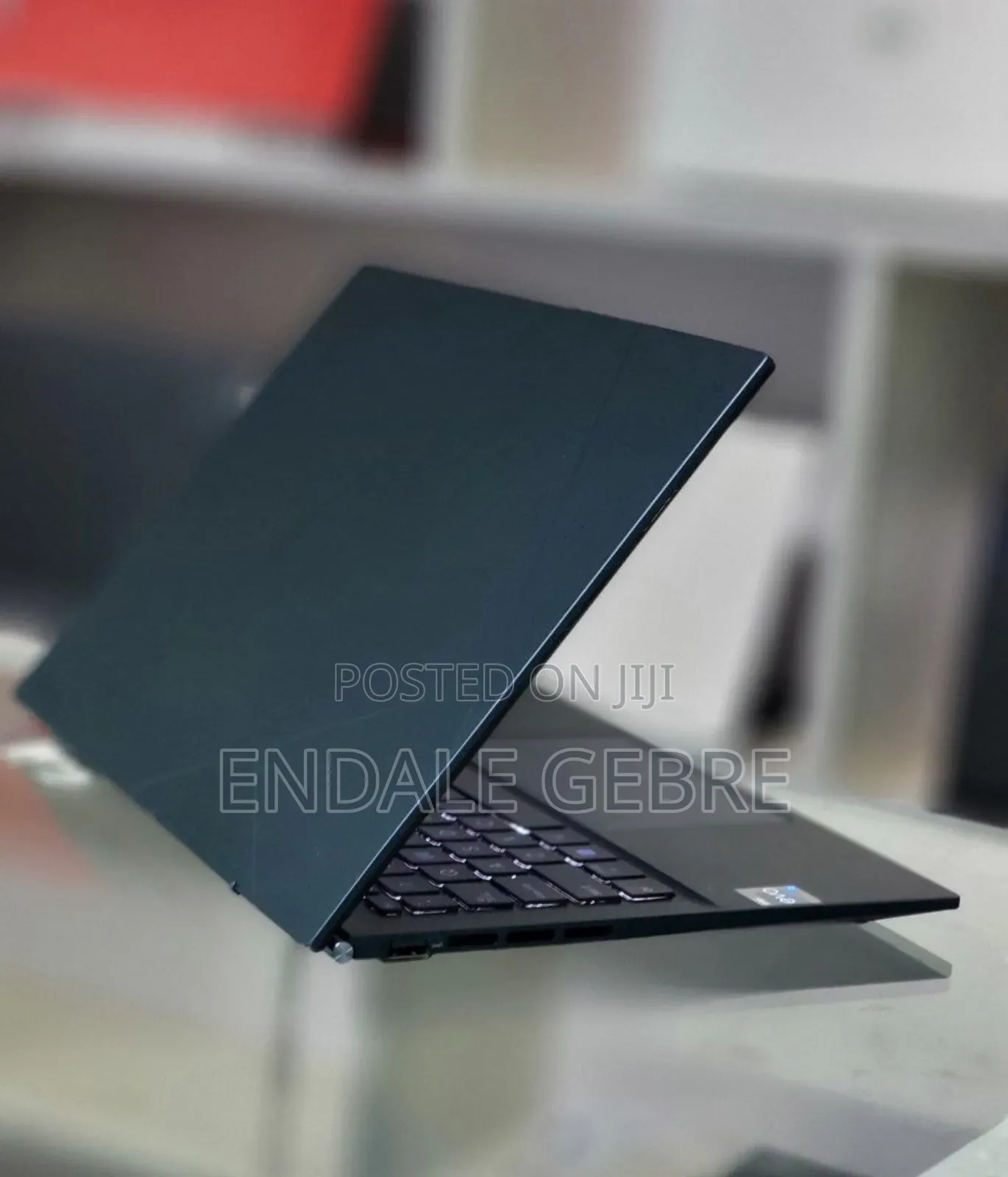 New Laptop Asus ZenBook 13 UX331UN 8GB Intel Core I5 SSD 512GB