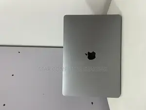 New Laptop Apple MacBook Pro 2015 8GB Intel Core I7 SSD 128GB