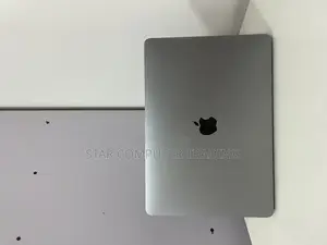 New Laptop Apple MacBook Pro 2015 8GB Intel Core I7 SSD 128GB