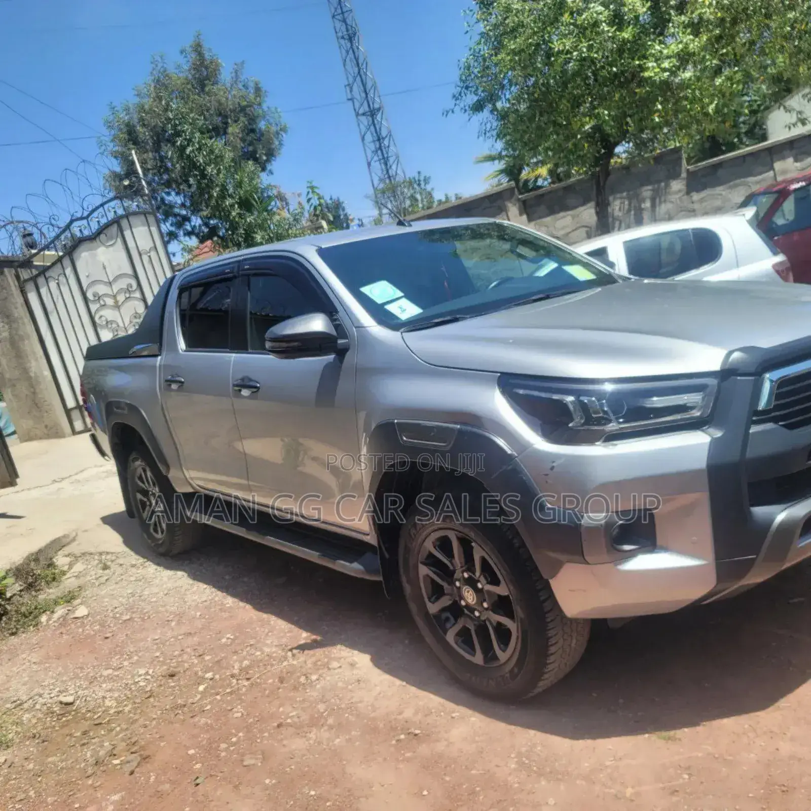 New Toyota Hilux 2021 Silver