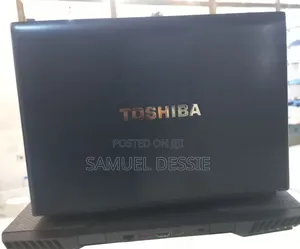 Laptop Toshiba Tecra A10 4GB Intel Core I3 HDD 500GB