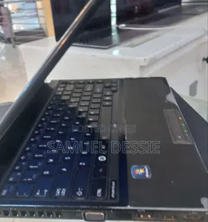 Laptop Toshiba Tecra A10 4GB Intel Core I3 HDD 500GB