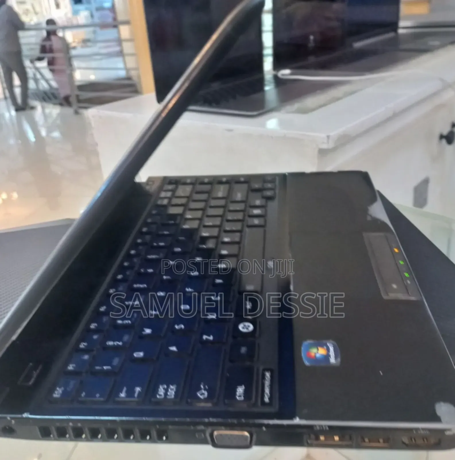 Laptop Toshiba Tecra A10 4GB Intel Core I3 HDD 500GB