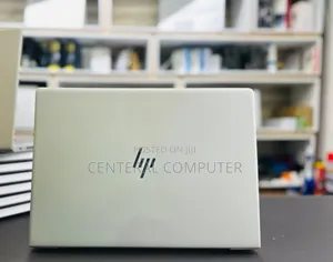 New Laptop HP 14-Dq2031tg 16GB Intel Core I7 SSD 16 GB