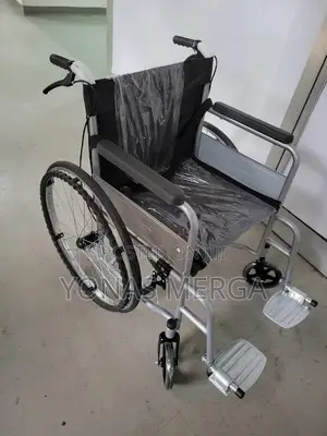 New +Wheelchair Easy to Operate and Easy to Fold. Equipped