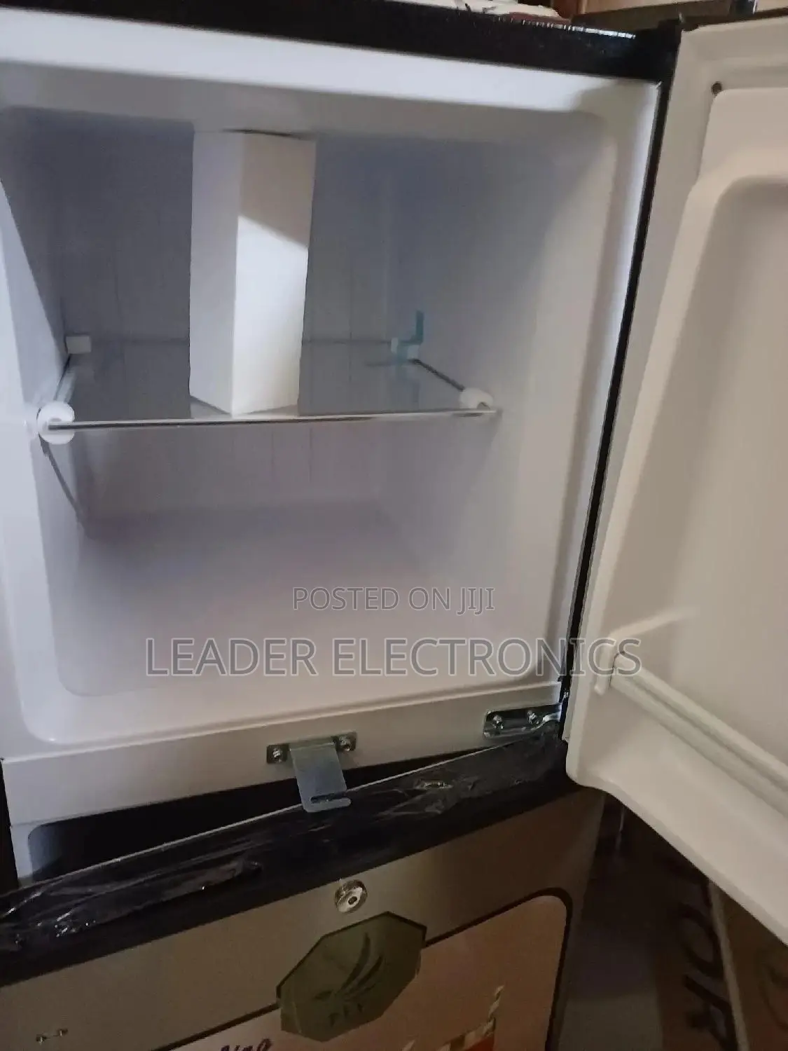 Fly Refrigerator 205 Liter