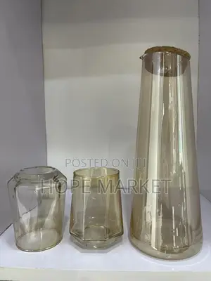 Photo - 7pcs Glass Water Set 6 ብርጭቆዎች