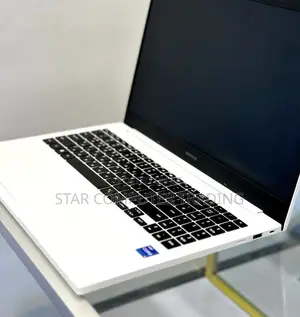 New Laptop Samsung 8GB Intel Core I5 HDD+SSD 1T