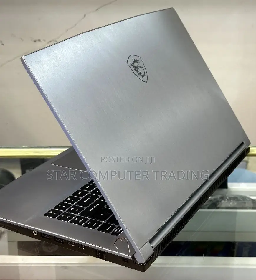 New Laptop MSI Creator 17 B11ue-224 16GB Intel Core I7 SSD 512GB