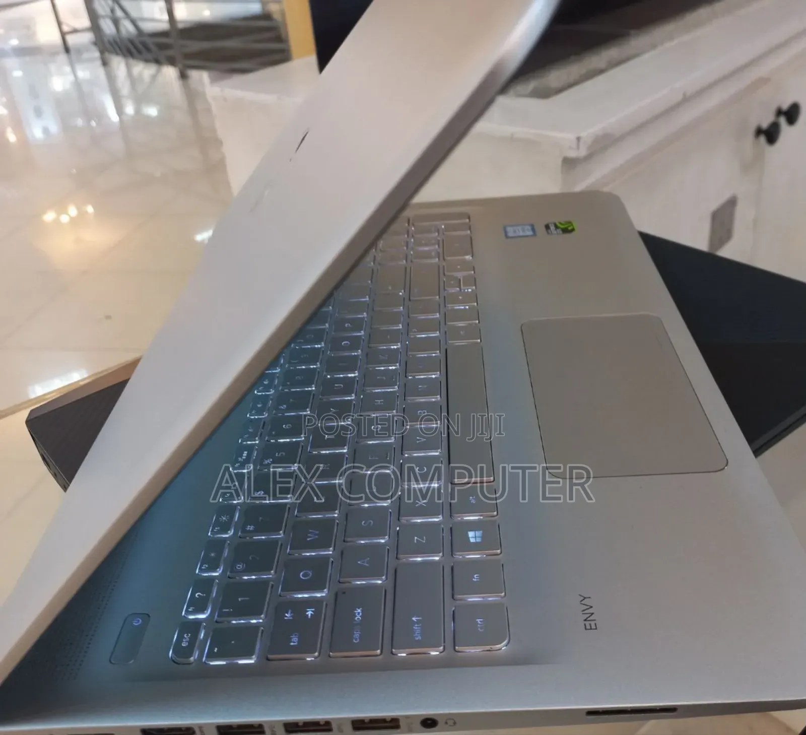 New Laptop HP Envy 15 16GB Intel Core I5 HDD+SSD 128GB