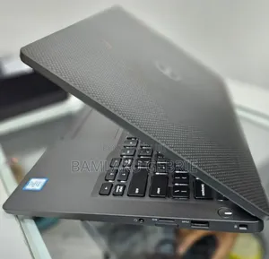 Photo - New Laptop Dell Latitude 7400 8GB Intel Core I5 SSD 256GB