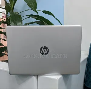 New Laptop HP Envy X360 12GB Intel Core I5 SSD 256GB