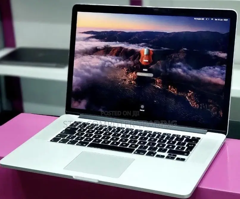 New Laptop Apple MacBook Pro 2015 16GB Intel Core I7 SSD 512GB