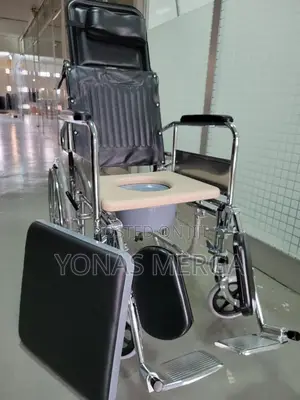 Wheelchair With Chamber Pot, Adjustable Foot Pedal,Nice