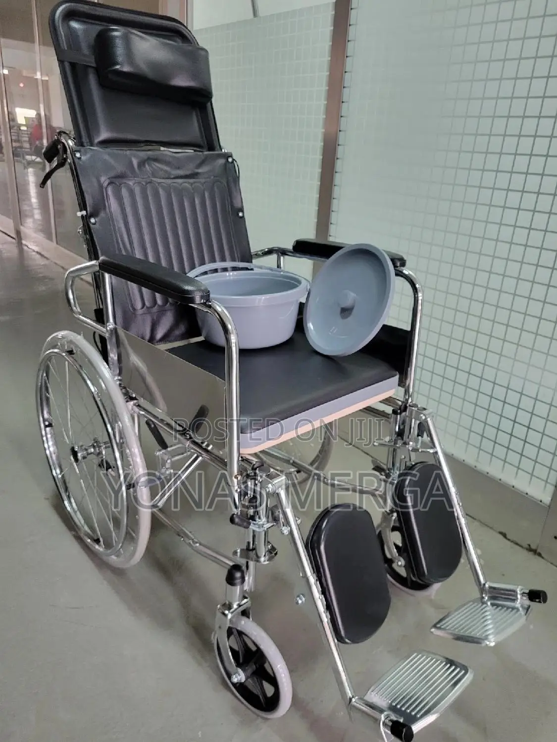 Wheelchairs
Color:Black
Frame Material:Steel
Net Weight:17kg