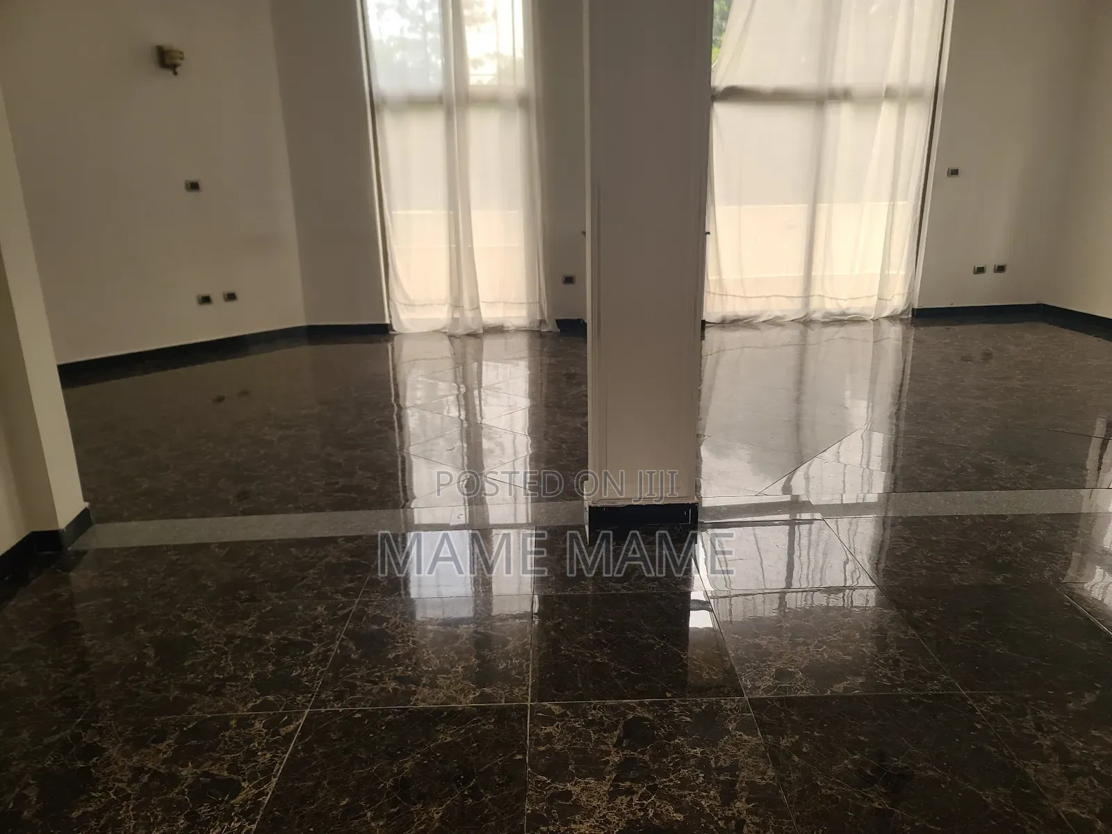 9bdrm House in Addis Abeba, Bole for rent