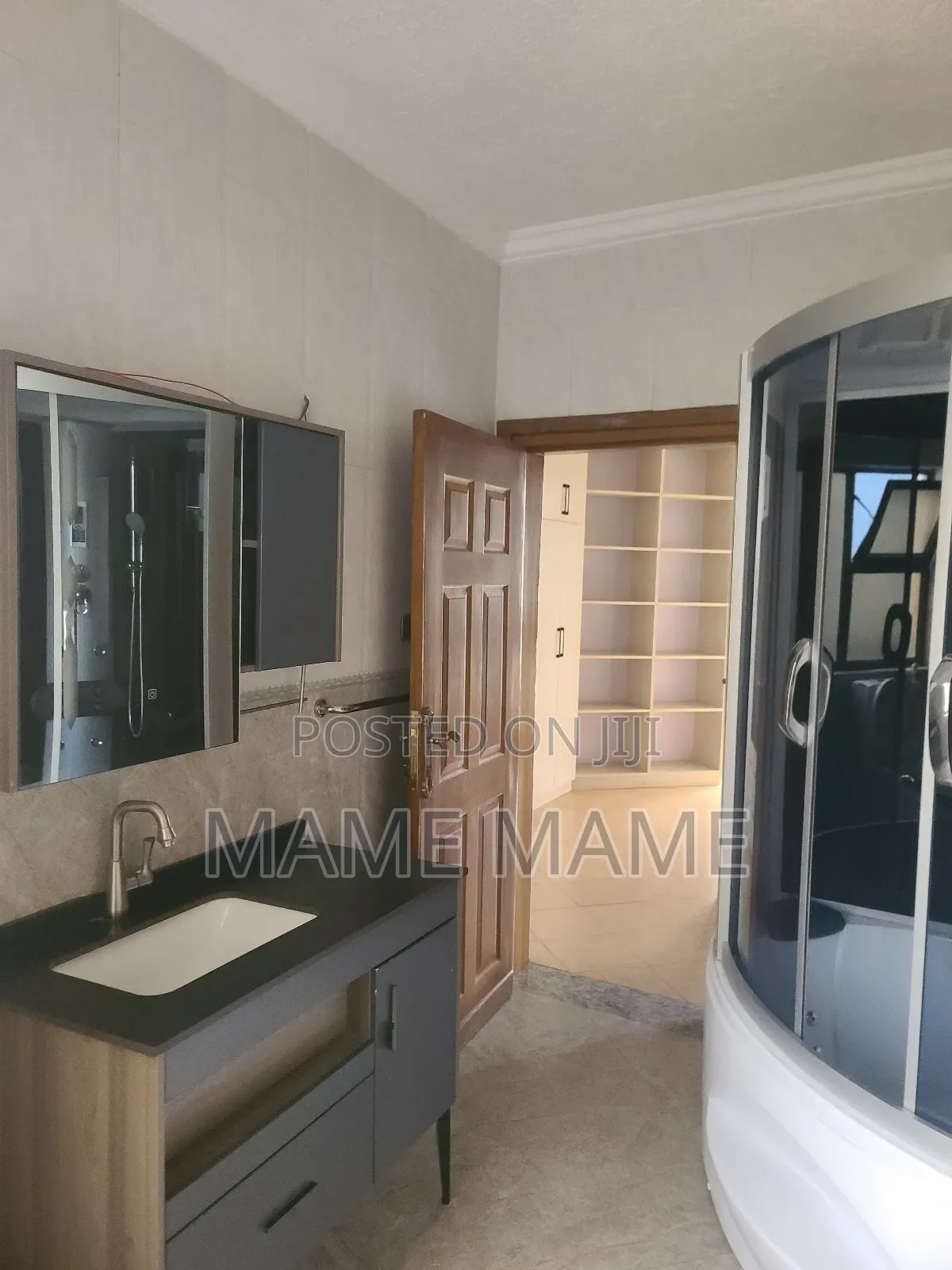 9bdrm House in Addis Abeba, Bole for rent