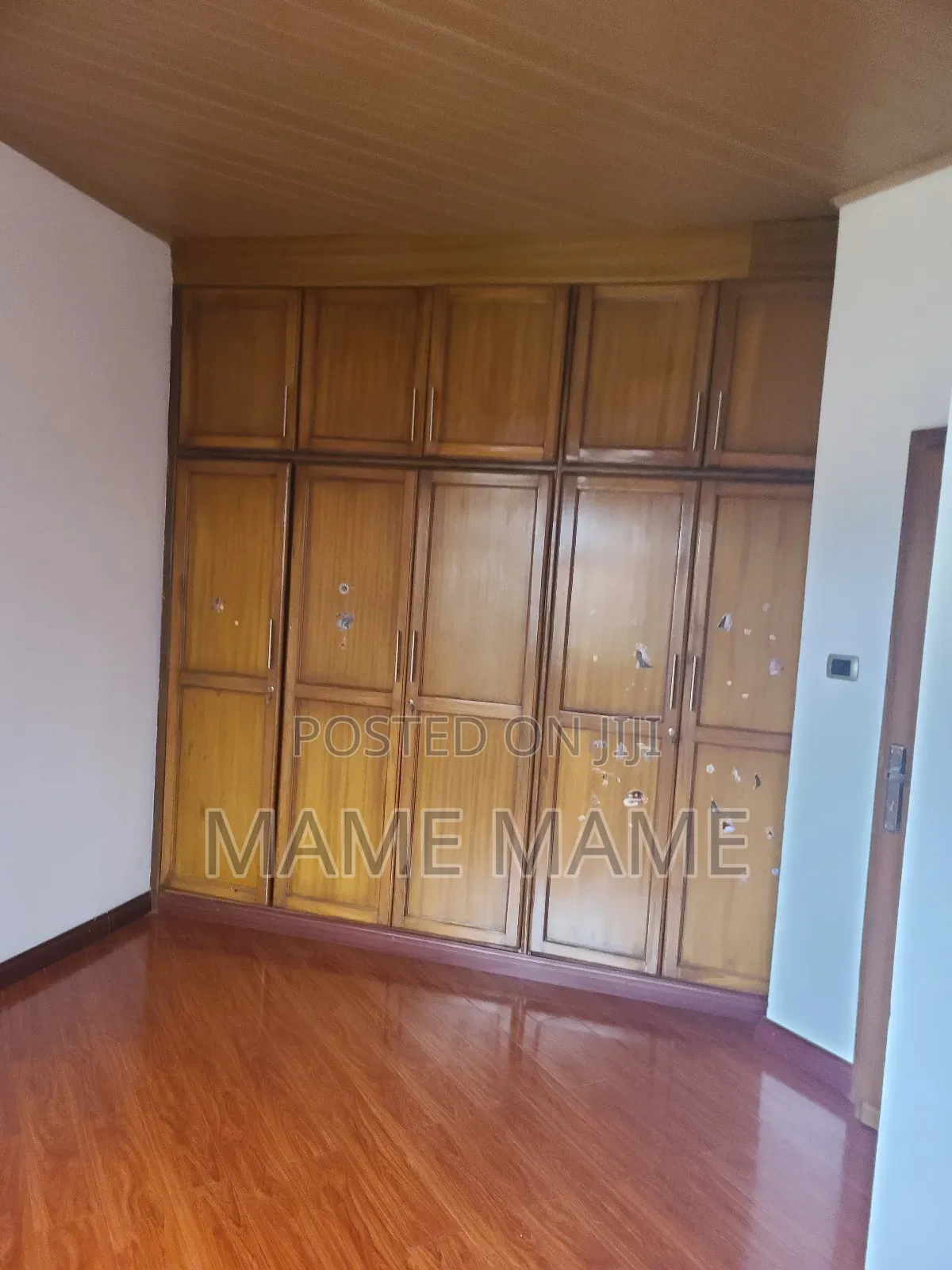9bdrm House in Addis Abeba, Bole for rent