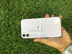 New Apple iPhone 11 64 GB Purple