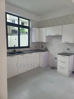 9bdrm House in Addis Abeba, Bole for rent