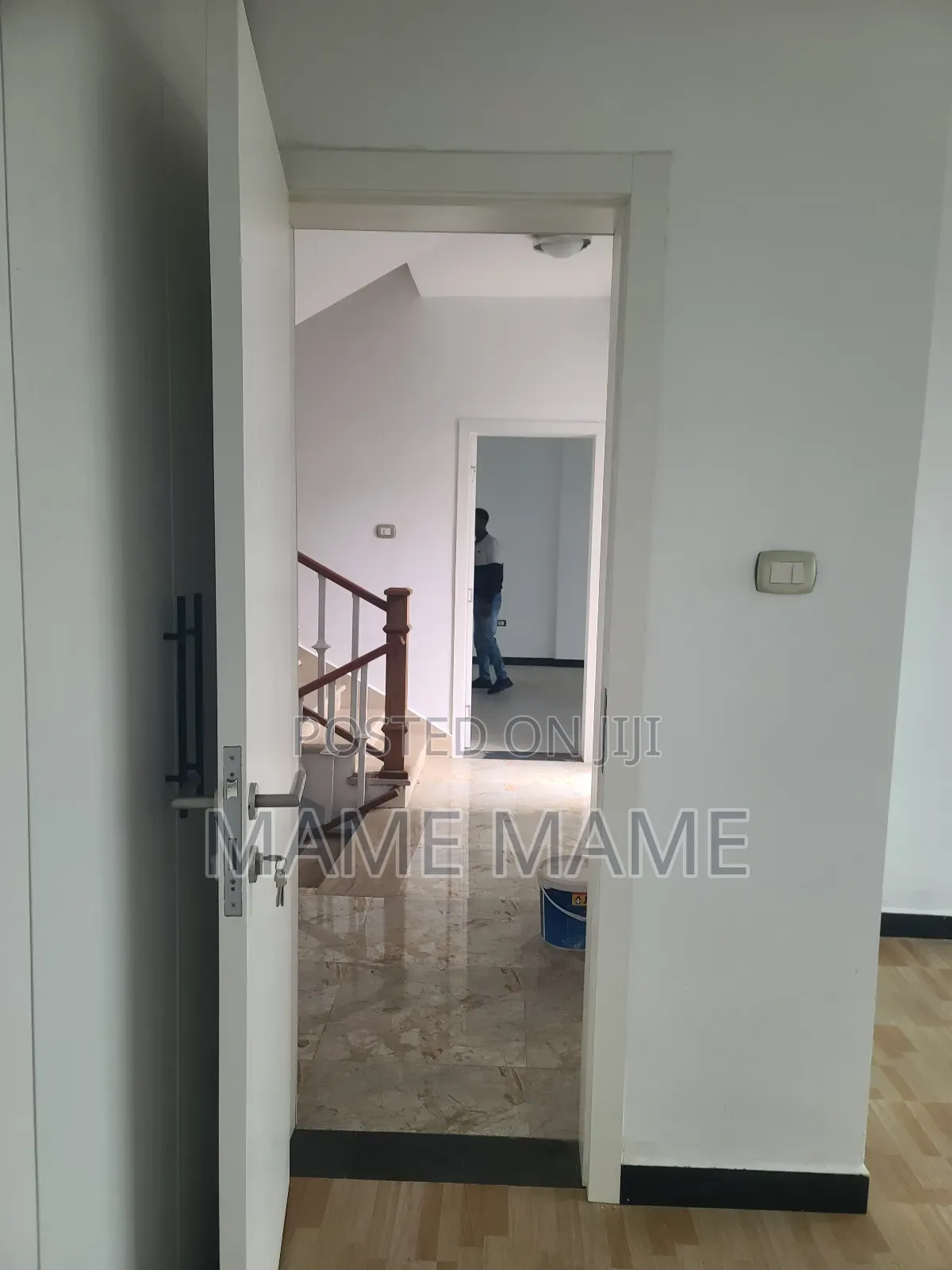 9bdrm House in Addis Abeba, Bole for rent