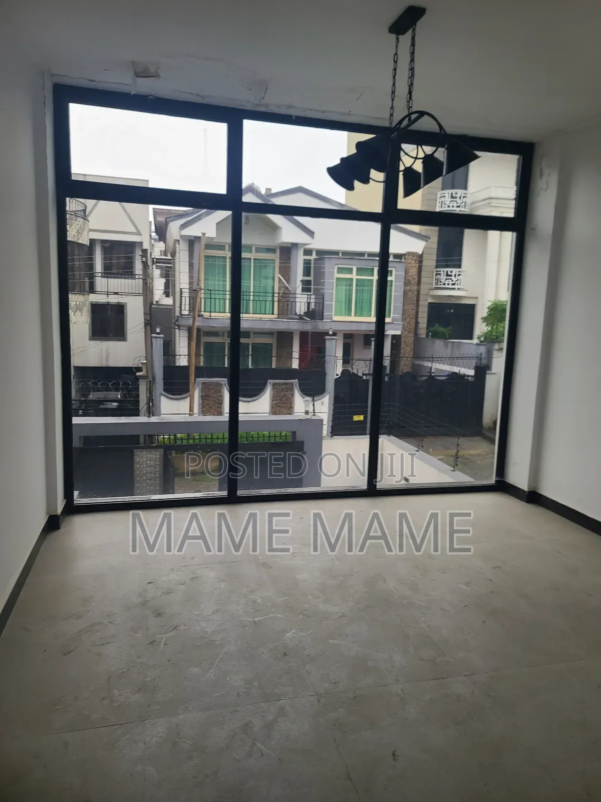 9bdrm House in Addis Abeba, Bole for rent