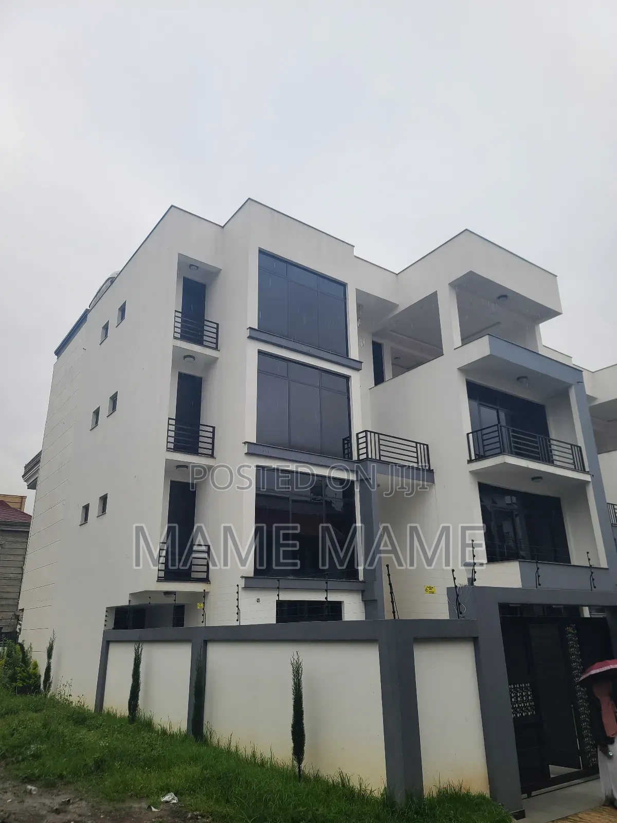 9bdrm House in Addis Abeba, Bole for rent
