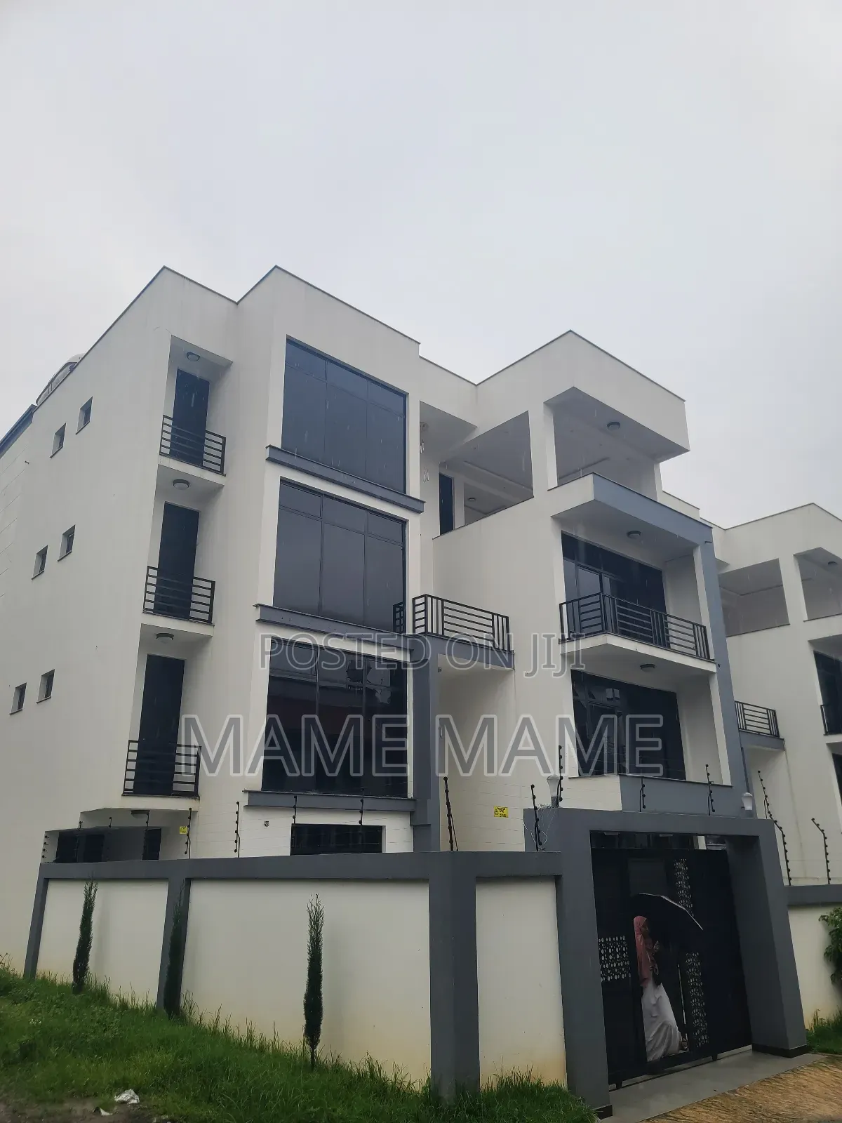 9bdrm House in Addis Abeba, Bole for rent