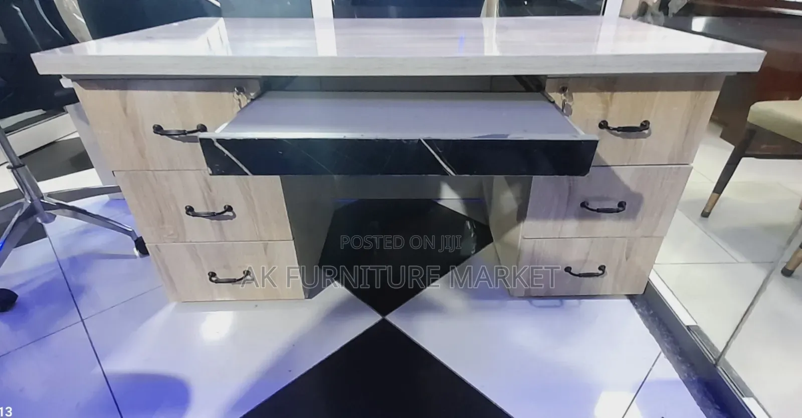 Office Table Siz 140 Cm