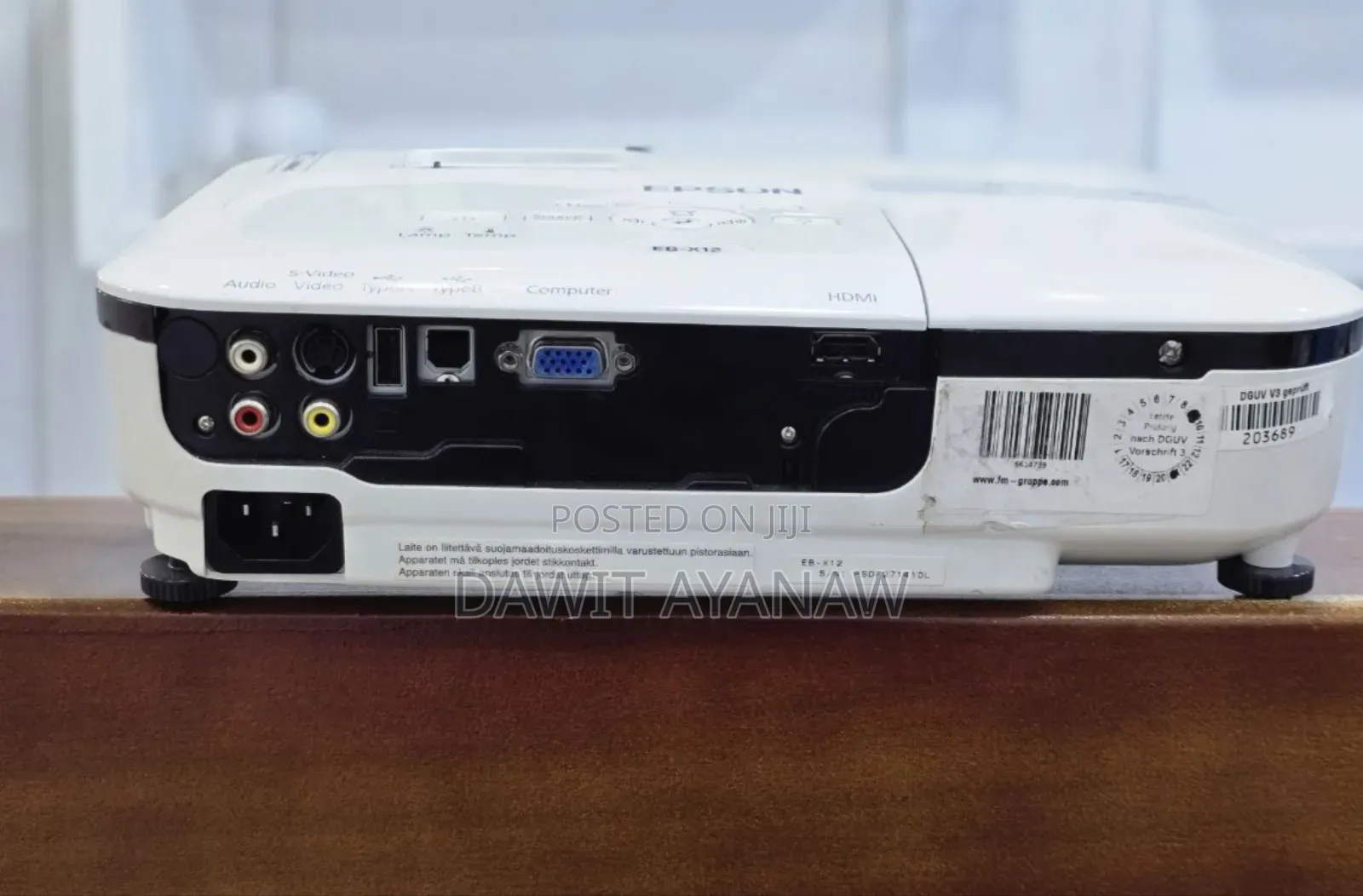 Eb-X12 Epson Projector