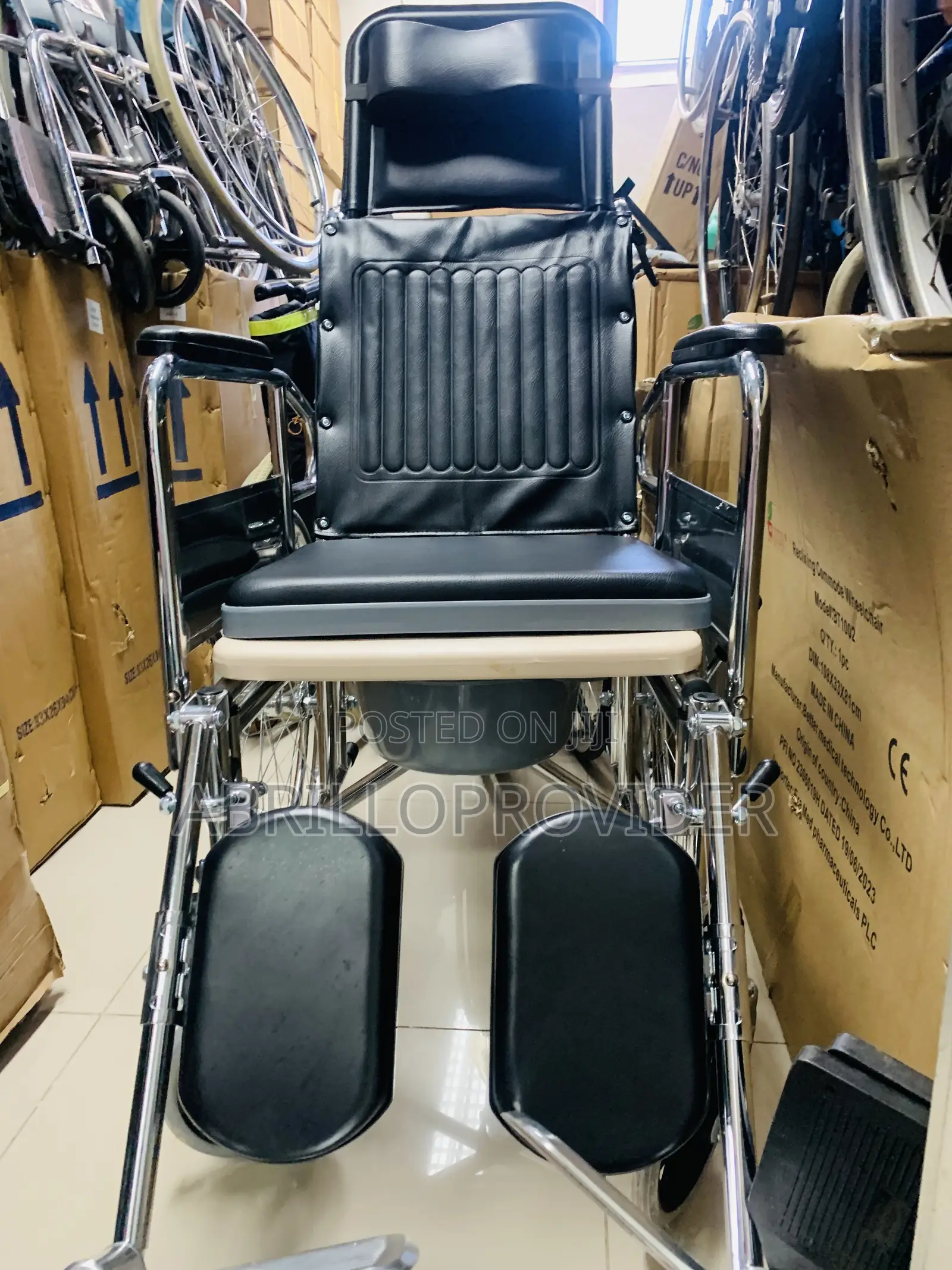 Commode Chair,With Removable Cushion and Elevating Leg Rests