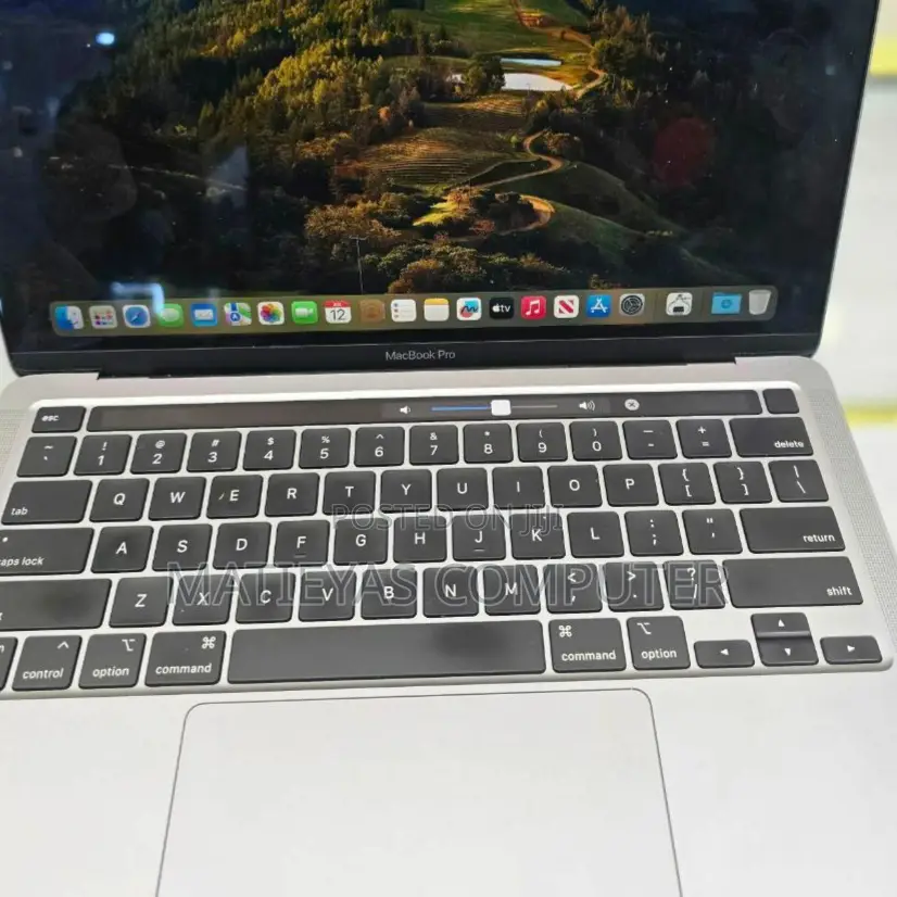 New Laptop Apple MacBook Air 2020 M1 8GB Apple M1 Pro SSD 256GB