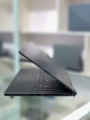 New Laptop Asus ROG Zephyrus G15 16GB AMD Ryzen 7 SSD 512GB