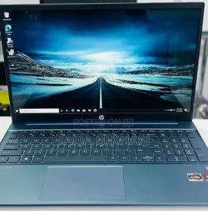 Photo - New Laptop HP Pavilion 15 8GB AMD Ryzen 7 SSD 512GB
