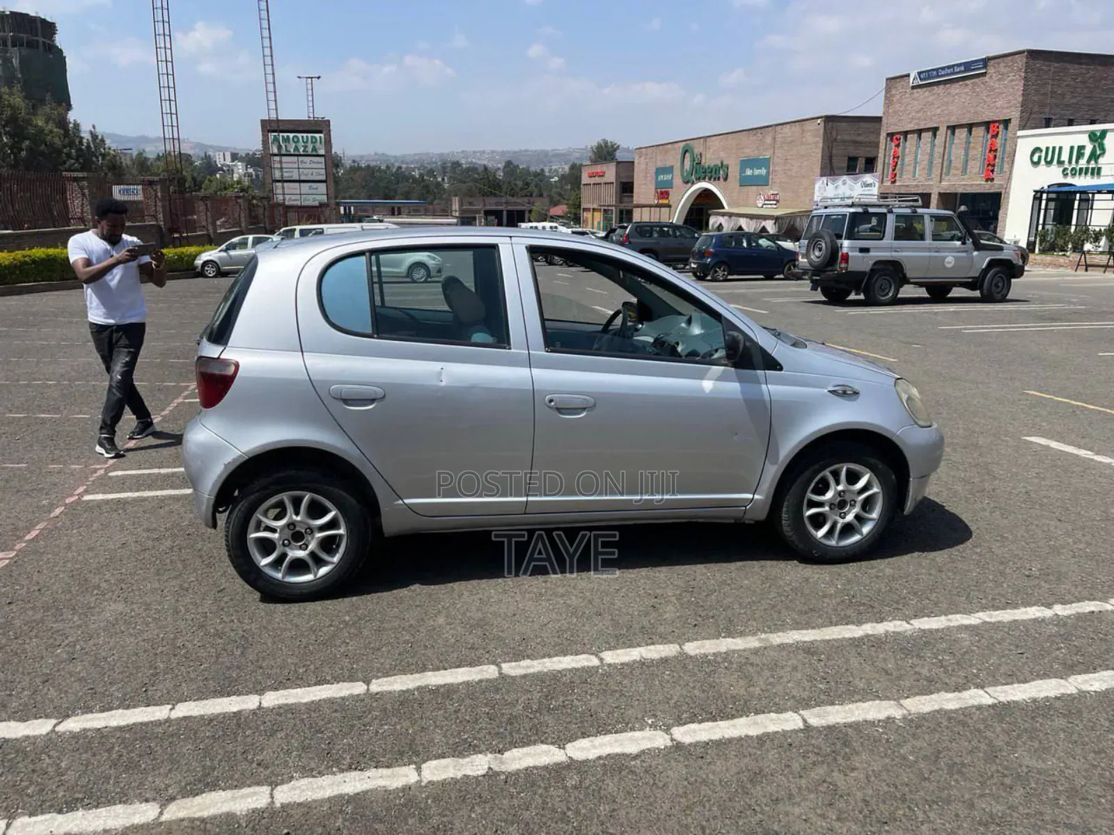 Toyota Vitz 2001 Silver