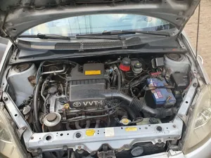 Toyota Vitz 2001 Silver