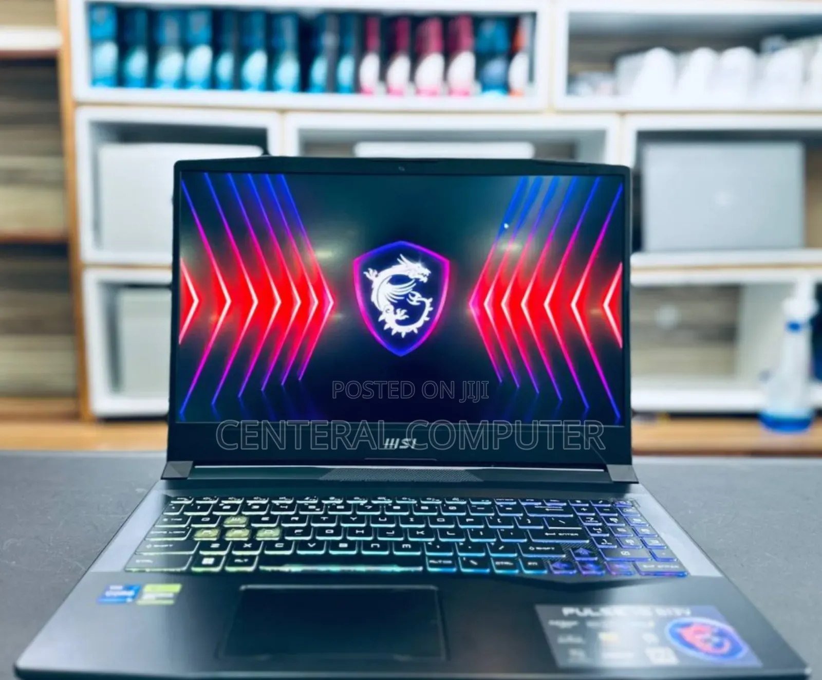 New Laptop MSI Creator 17 B11ug-223 18GB Intel Core I9 SSD 512GB