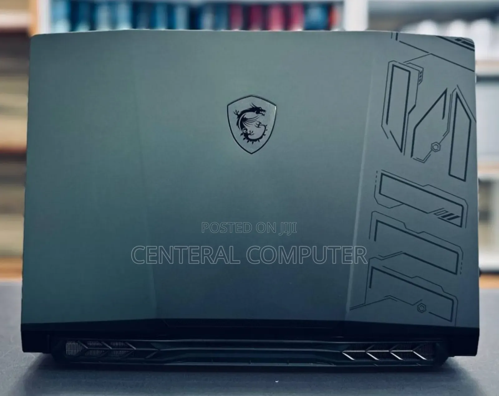 New Laptop MSI Creator 17 B11ug-223 18GB Intel Core I9 SSD 512GB